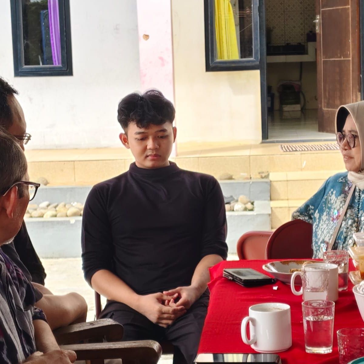 Para Ibu Komunitas Ratu Sinuhun Berbagi untuk&nbsp;Rizieq